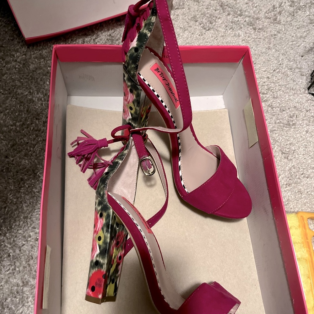Betsey Johnson Rallo Two-Piece Block-Heel Sandals - Picture 2 of 5